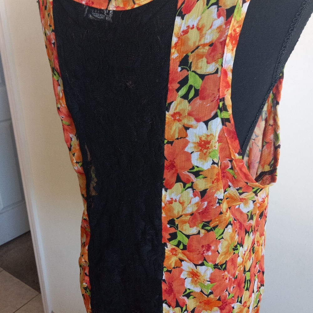 Valia Tank Top - Picture 5 of 7